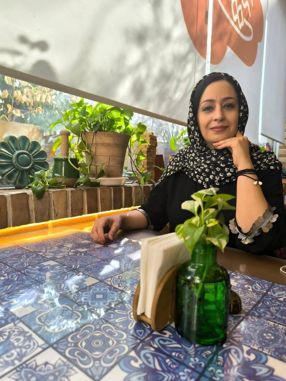 طنز تلخ منیف، آگاهی دردناک به نابودی تدریجی یک جهان فرهنگی است