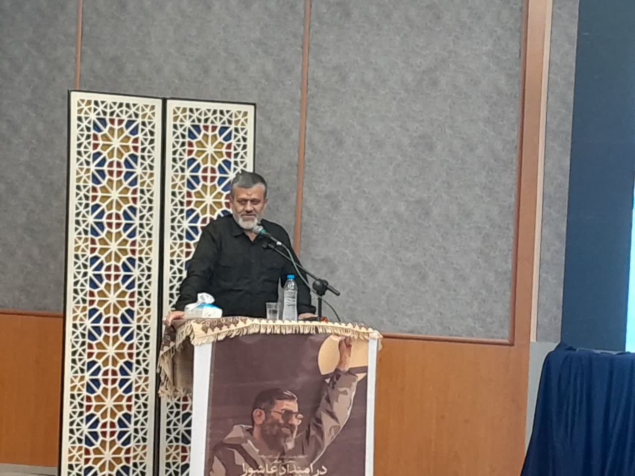 مطالعه و عطش یادگیری بخش مهمی از شخصیت رهبر شهید بود