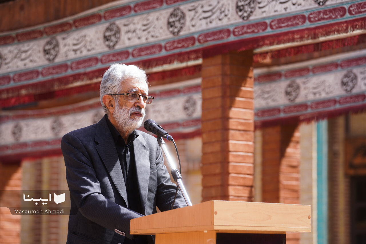 وداع با «یک آسمان شقایق»/ وحیدی فضل تقدم داشت