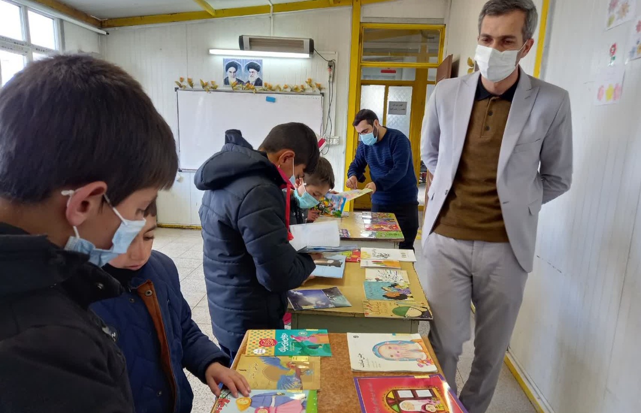 چالدران؛ جایی که عشق به کتاب از سخت‌ترین راه‌ها می‌گذرد