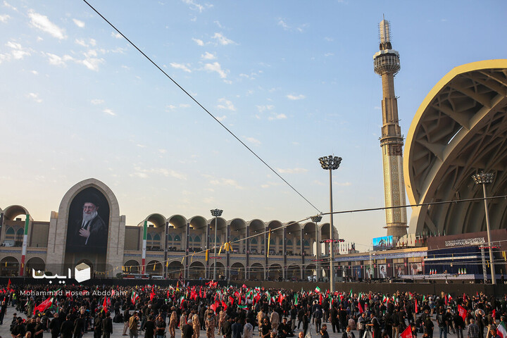 مراسم وداع با رهبر شهید