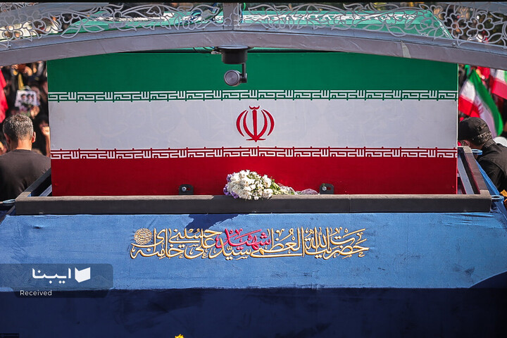 تشییع پیکر مطهر رهبر شهید انقلاب در تهران