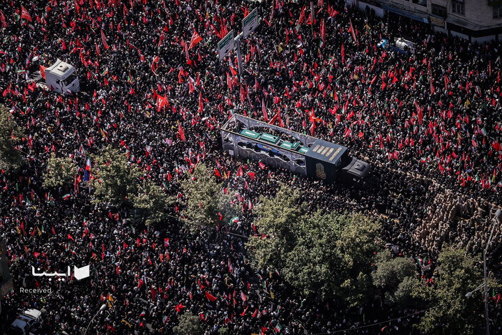 تشییع پیکر مطهر رهبر شهید انقلاب در تهران