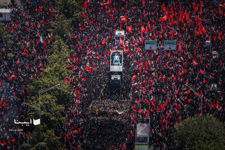تشییع پیکر مطهر رهبر شهید انقلاب در تهران
