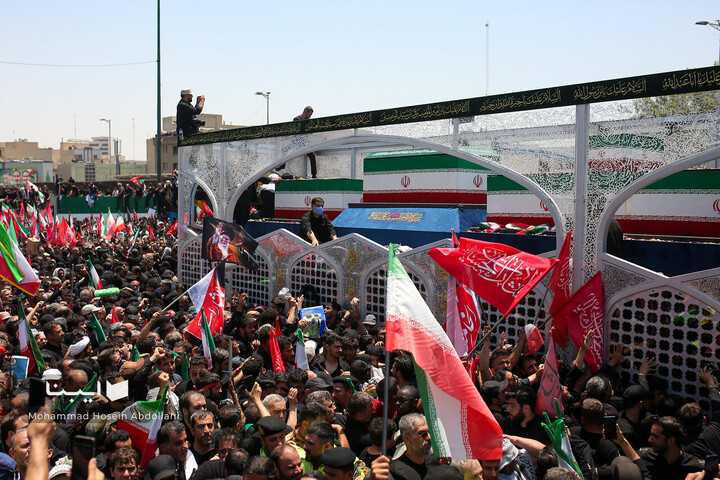 تشییع پیکر مطهر رهبر شهید انقلاب در تهران _۲
