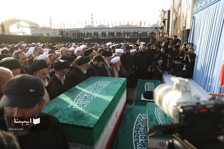 تشییع پیکر مطهر رهبر شهید انقلاب در قم