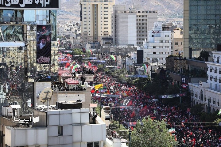 تشییع پیکر مطهر رهبر شهید انقلاب در مشهد