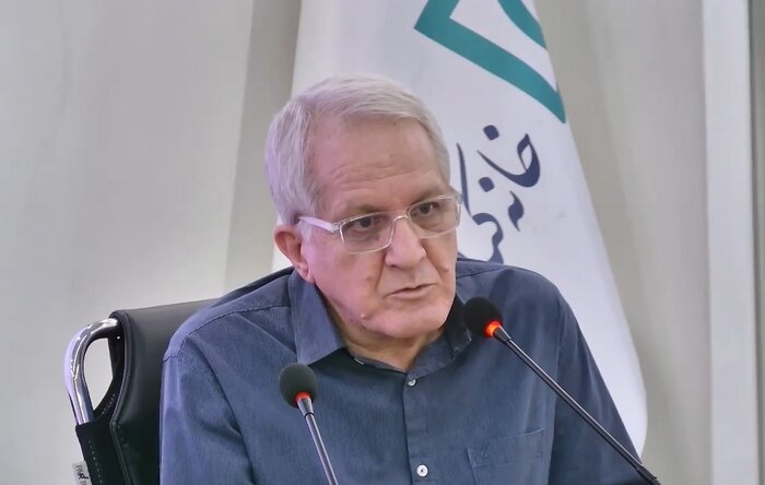هشت ویژگی زبان فارسی از نگاه رهبر شهید