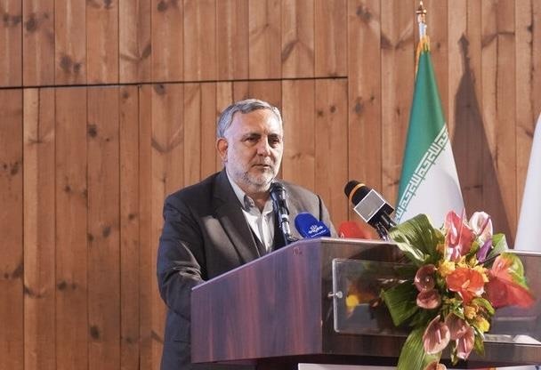 شاهنامه تلاشی تاریخی برای پاسداری از ایران و زبان فارسی است شاهنامه تلاشی تاریخی برای پاسداری از ایران و زبان فارسی است