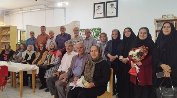 مجموعه «چشمه‌های چشم تو» در شهرکرد رونمایی شد
