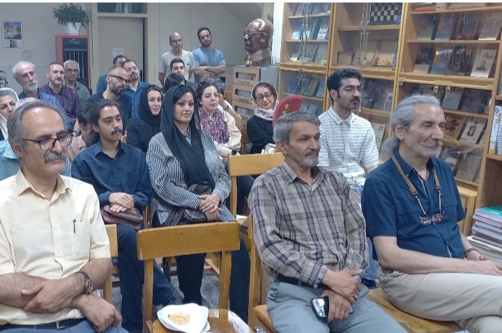 سومین جلد «اولینهای اراک» رونمایی شد