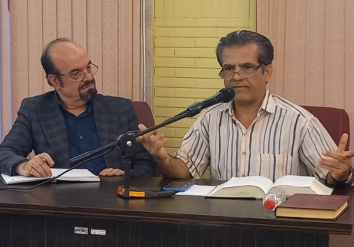 هیاهوی کلمات و خلأ معنا؛ روایت مولوی از انسان ناقص و مدعی هیاهوی کلمات و خلأ معنا؛ روایت مولوی از انسان ناقص و مدعی