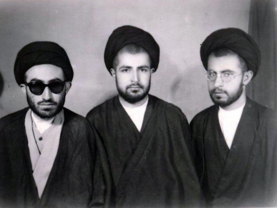 زندگی و زمانه سیّدمحمدعلی روضاتی؛ نامی میانِ ورق‌ها