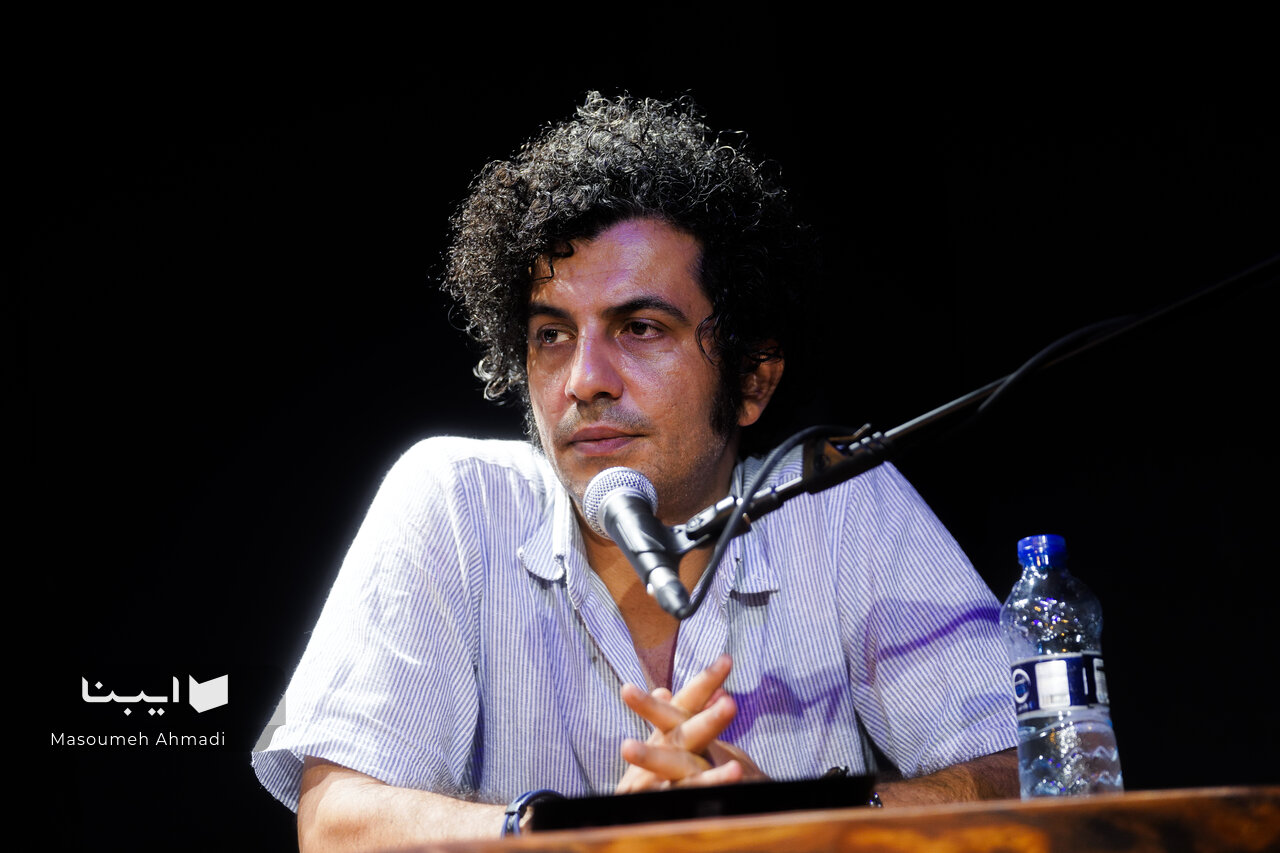 علی شمس: هنر در ایران راهی برای گفتنِ «من هنوز هستم» است