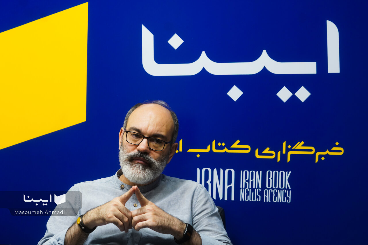 سینماگر ما حوزه نظری را قبول ندارد و حوزه نظری هم با تحقیر به سینما نگاه میکند