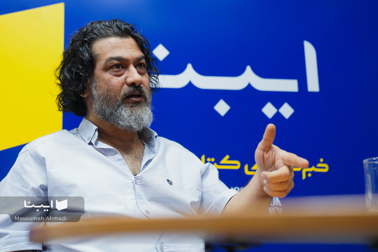  اگر مسئولیت هست، آدم‌ها همه مسئولند. صرفا روشنفکر مسئول نیست!