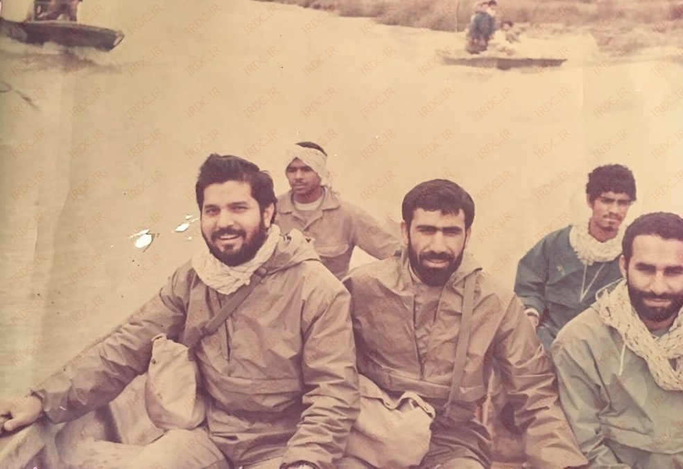 مردی که در تاریکی مسیر روشن را می‌شناخت