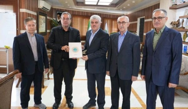 کتاب «آستان شمس تبریزی» گامی برای تثبیت جایگاه شمس در خوی است