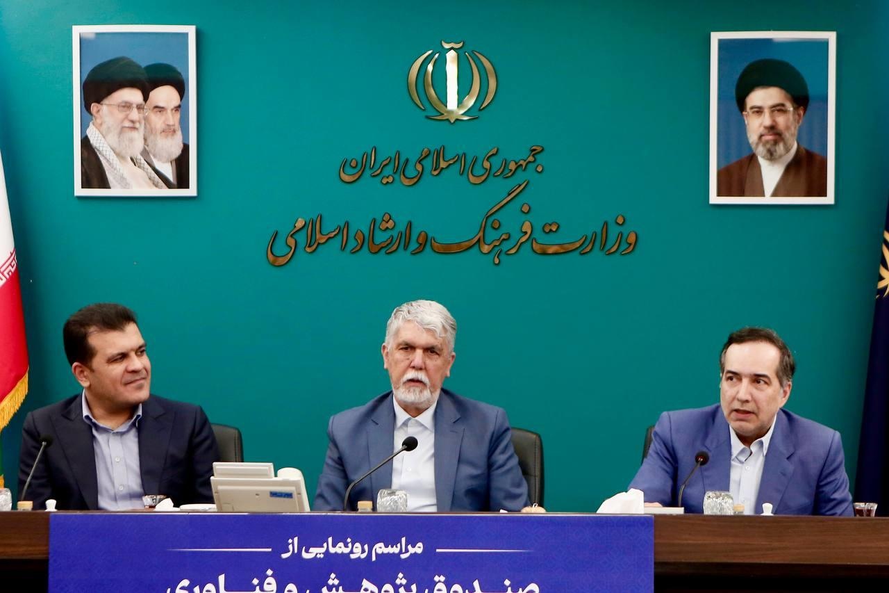 انتظامی: باید مفهوم «فرهنگ‌بنیان» در کنار مفهوم «دانش‌بنیان» قرار گیرد