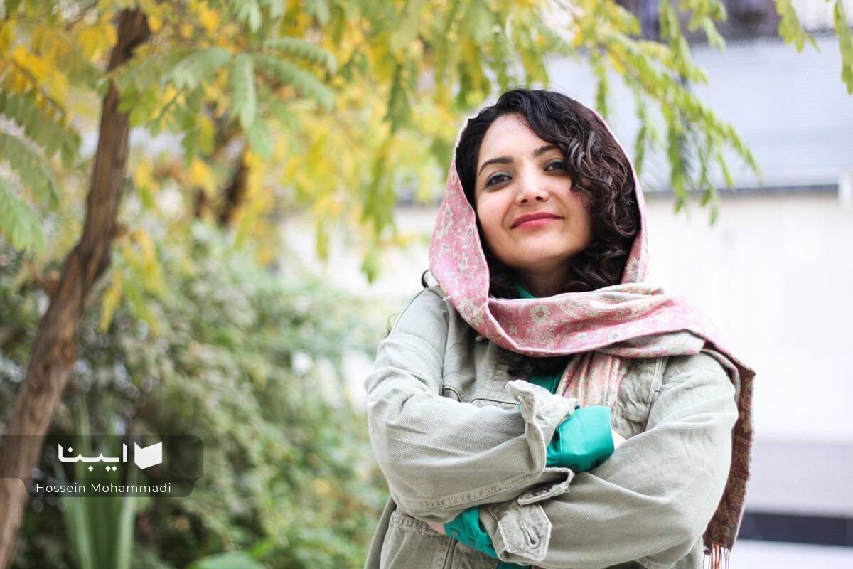 رباب را از میان چمدانی پر از نامه پیدا کردم