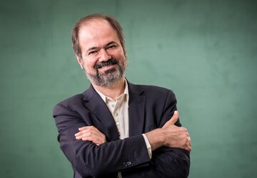 چشمی که همه‌چیز را نمی‌بیند