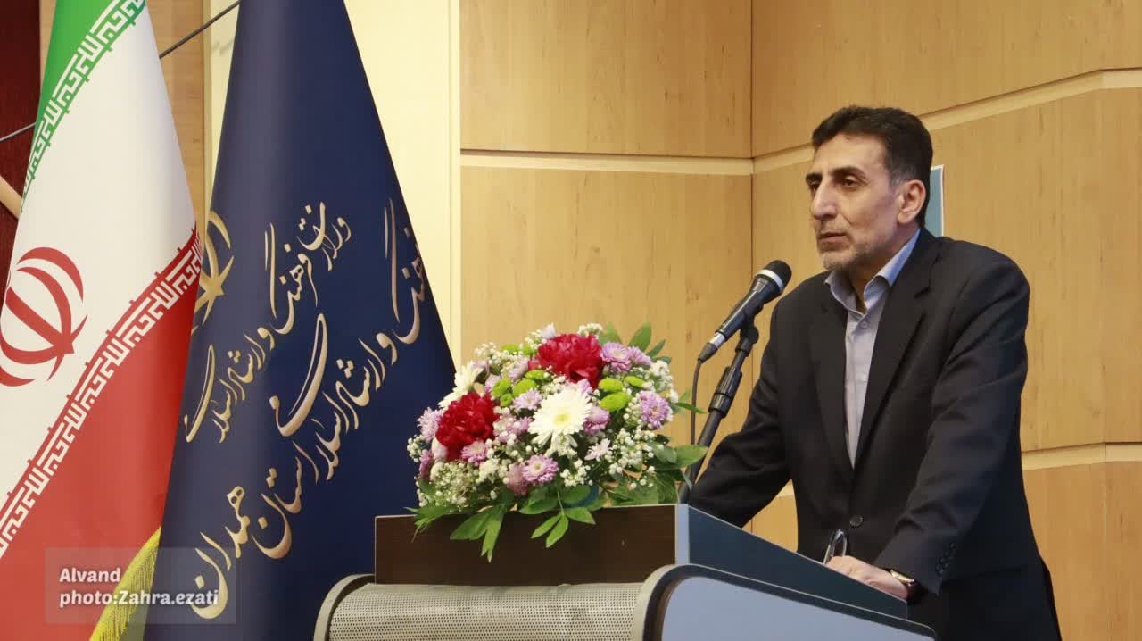 فراخوان ششمین دوره انتخاب کتاب سال همدان منتشر شد