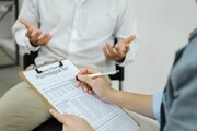 از کتاب تا پرسش‌نامه؛ دو راه متفاوت برای شناخت خود