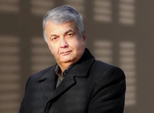 مرثیه‌سرایی در چهار فصل