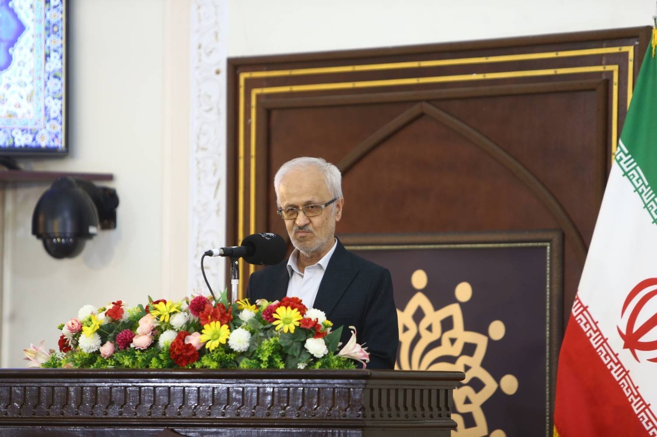 نباید از ابنسینا انتظار پاسخ به مسائل قرن بیستم و یک را داشت