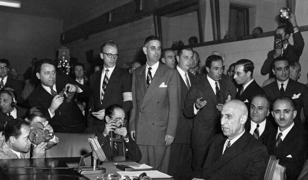 مصدق؛ قهرمان شکست‌خورده یا سیاستمدار بی‌راهبرد؟
