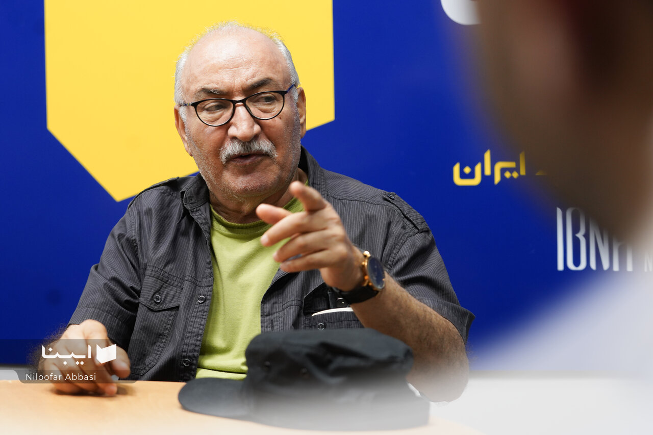 &nbsp;احمد طالبی‌نژاد: ذبیح‌الله منصوری خشت اول کتابخوان شدن خیلی‌ها را گذاشت