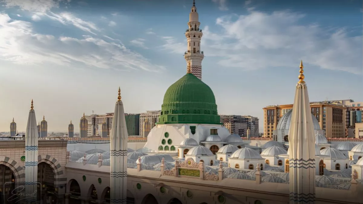 یگانه آفرینش 