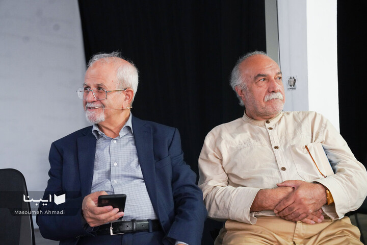 مراسم رونمایی از کتاب «ایران و آمریکا؛ تعامل یا تقابل»