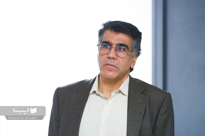 مراسم رونمایی از کتاب «ایران و آمریکا؛ تعامل یا تقابل»