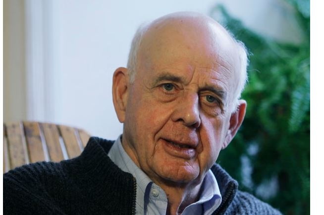 وندل بری درگذشت
