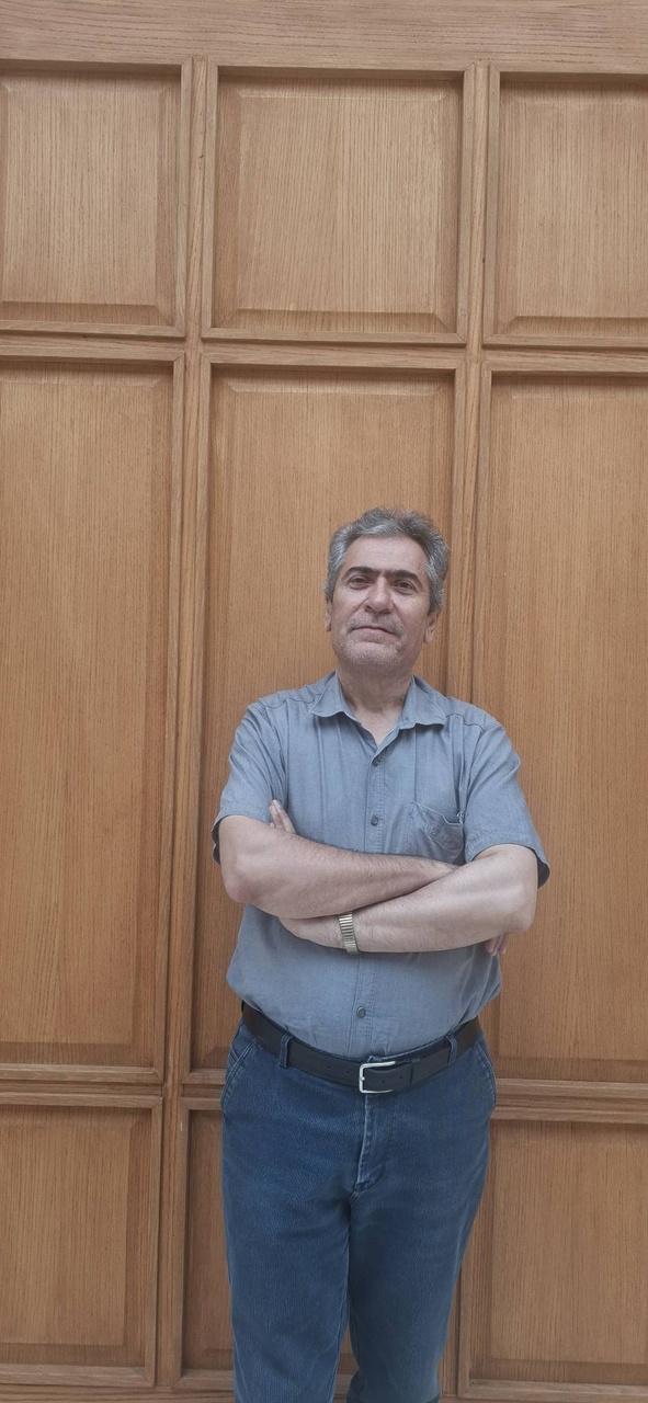 حق‌شناس، حق‌گزار، معتدل و منصف