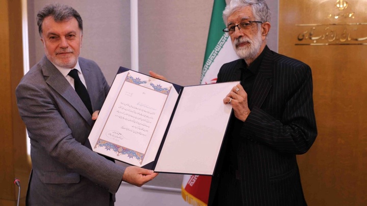 سفیر جمهوری ترکیه عضو افتخاری فرهنگستان زبان و ادب فارسی شد