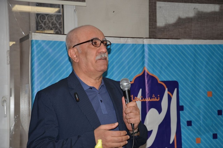 ۵۰ سال در خلوت نوشتم؛ تاریخ روزی درباره ما قضاوت می‌کند