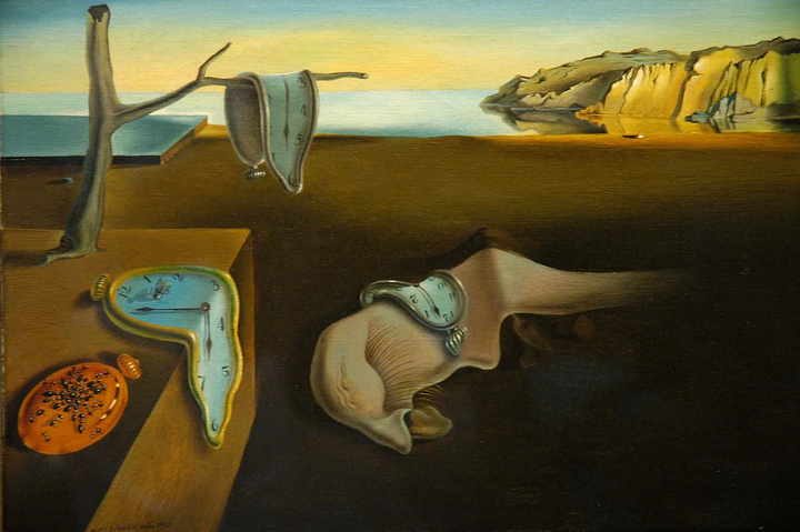 گذشته هنوز می‌اندیشد