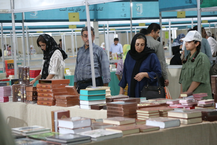 اولویت نمایشگاه؛ تقویت نشر کردستان