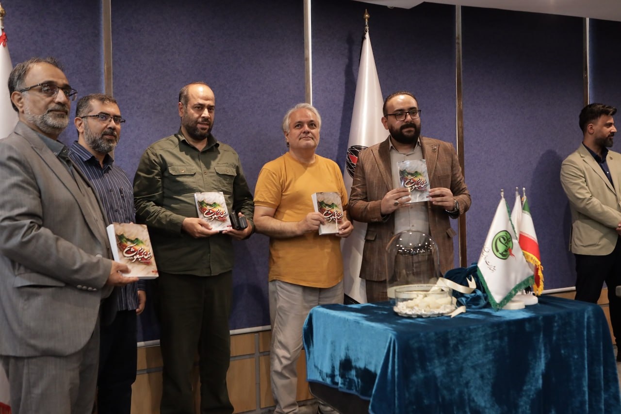 از نگارش ۸ نمایشنامه با موضوع جنگ رمضان تا رونمایی از کتاب «این مردم مبعوث»
