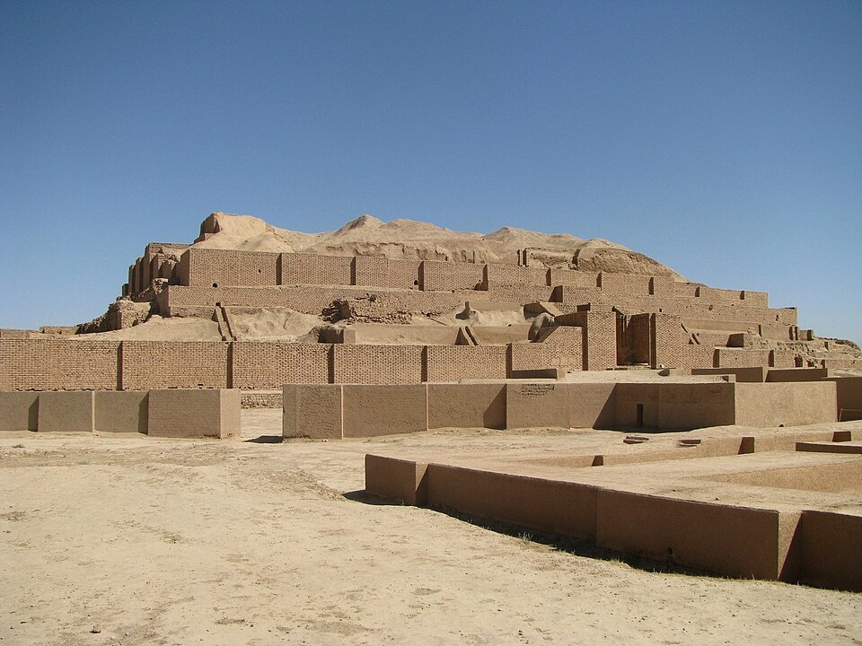 بناهای خشتی پیوندی میان انسان و طبیعت