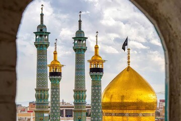 حضرت معصومه (س) استمرار خط حضرت زهرا(س) و حضرت زینب (س) است