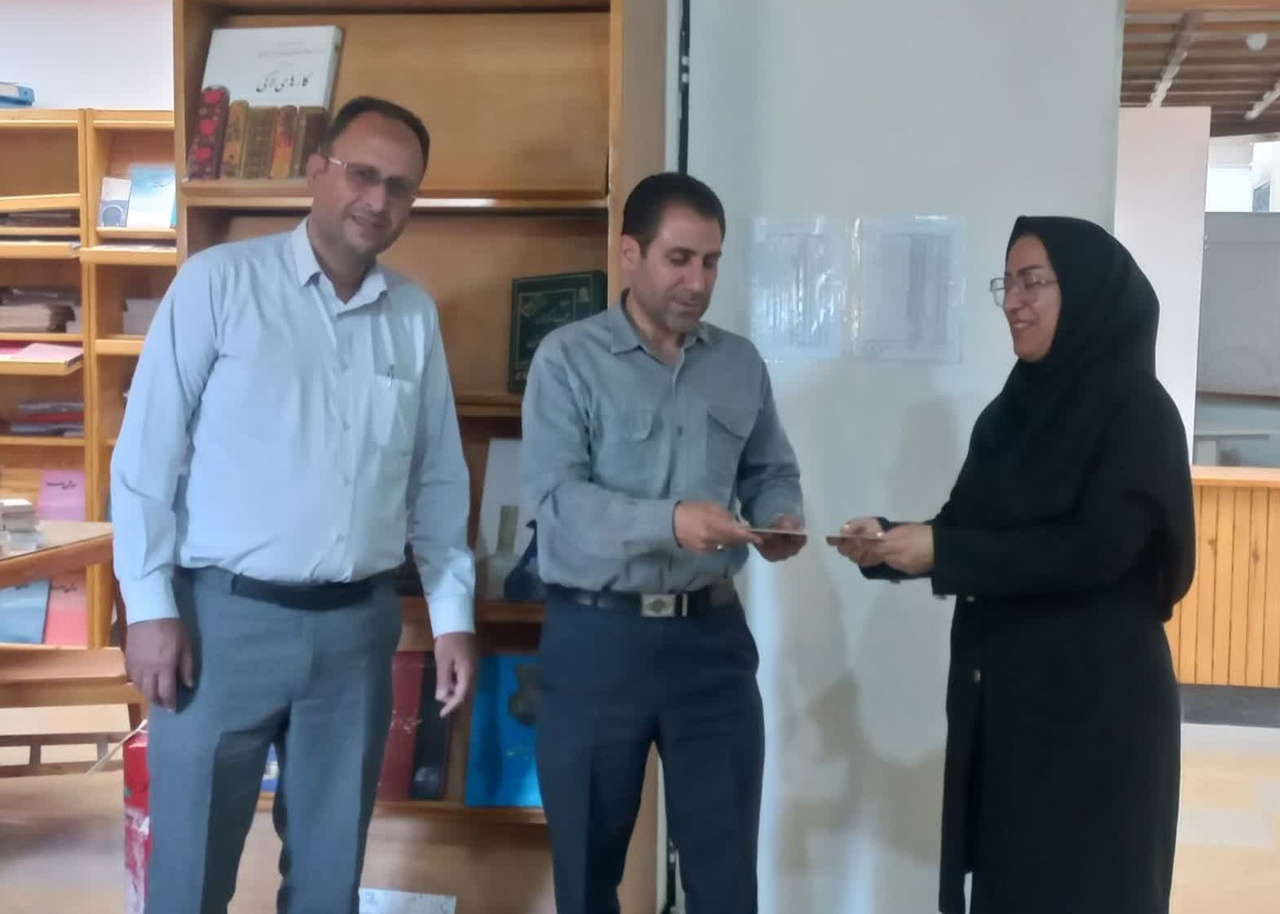 کتاب، حافظ تجربه‌های فرهنگی و تاریخی جامعه است