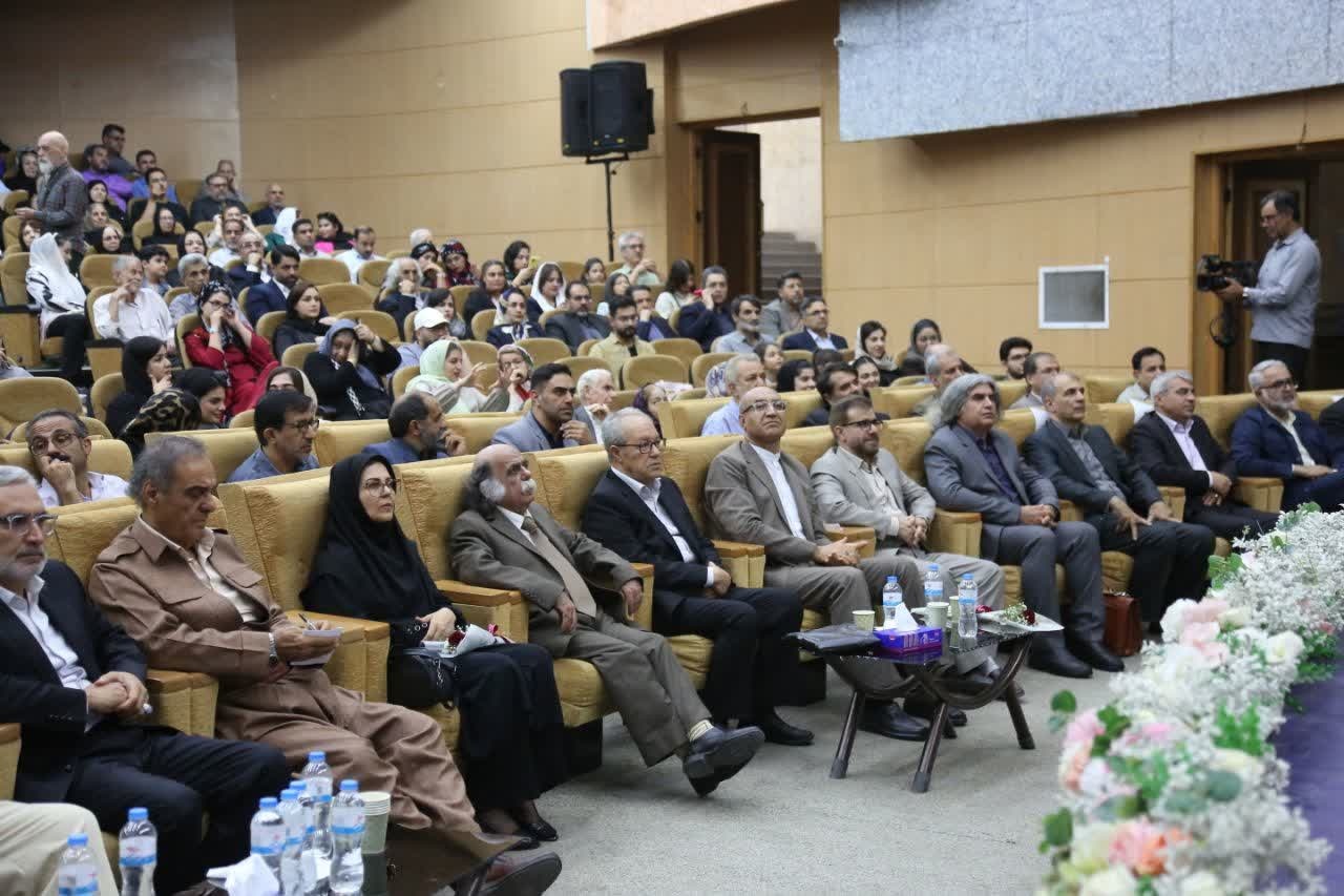 شاهنامه باید بتواند تحول هنری ایجاد کند