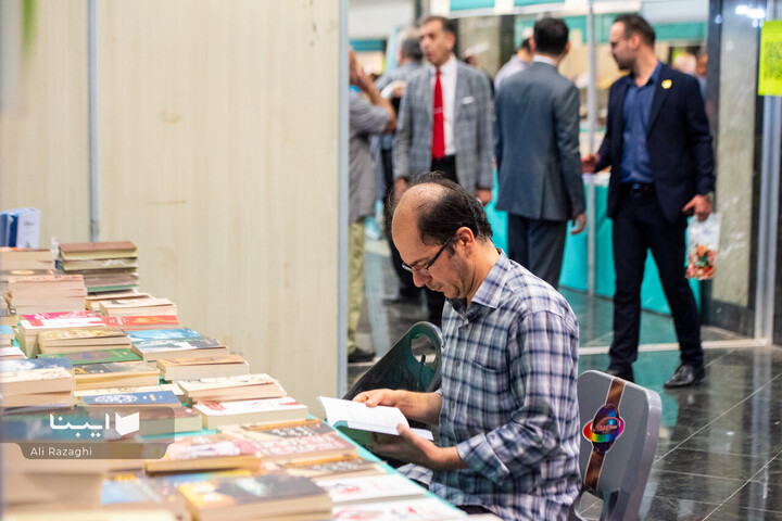 نمایشگاه کتاب آذربایجان غربی