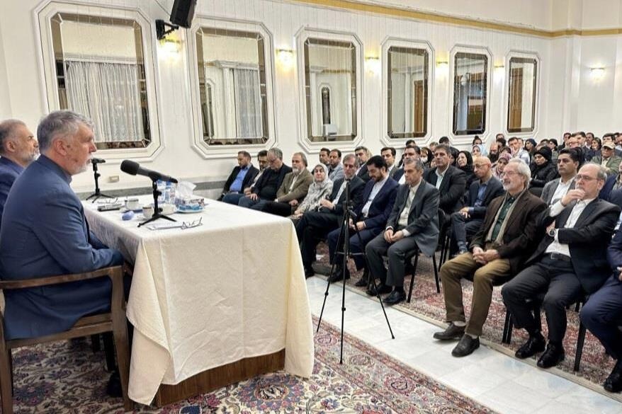 تأکید وزیر فرهنگ بر ترسیم نقشه راه مناسبات فرهنگی با روسیه