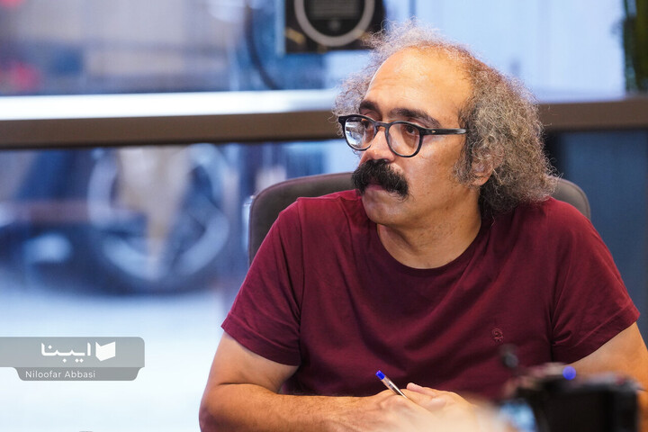 دیدار با محمد درویش در کتابفروشی وزن دنیا