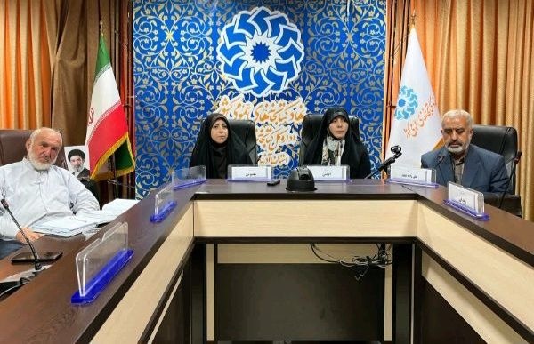 شاعران، راویان حماسه و ایثار شهدا هستند