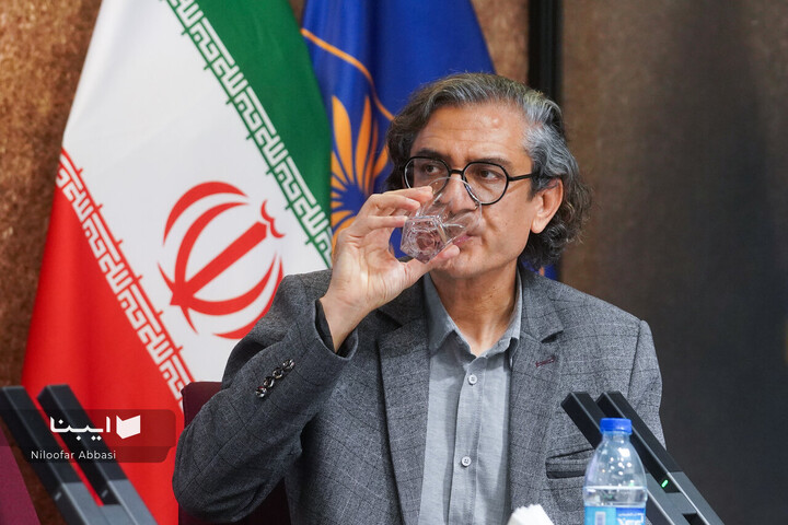بازخوانی کتاب طلا در مس